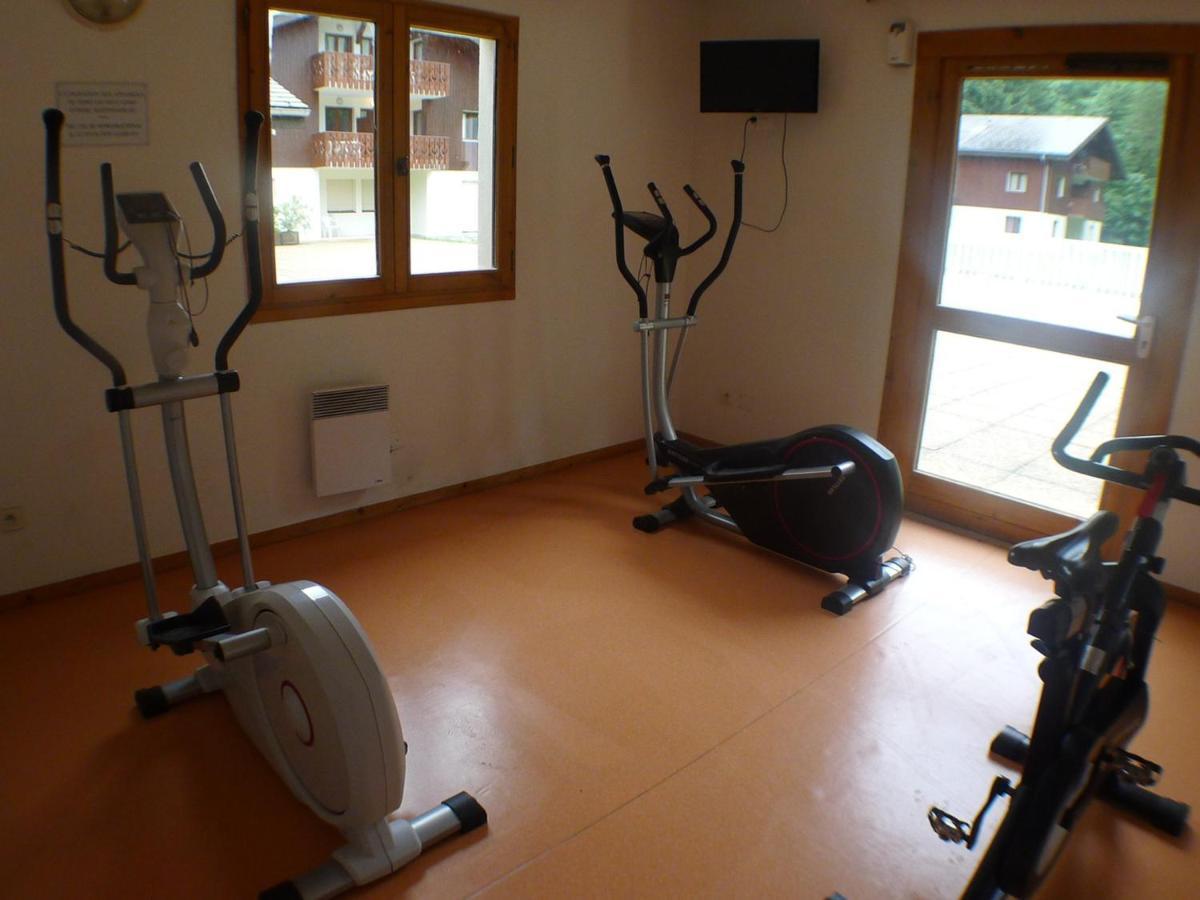 Studio Mansarde Avec Balcon, Piscine Et Parking Souterrain A Samoens - Fr-1-629-92 エクステリア 写真