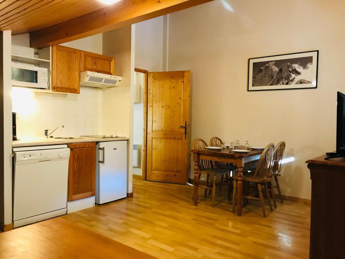 Studio Mansarde Avec Balcon, Piscine Et Parking Souterrain A Samoens - Fr-1-629-92 エクステリア 写真